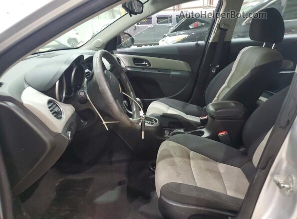 1G1PC5SHXG7169927 2016 CHEVROLET CRUZE Silver წინა სალონის ხედი