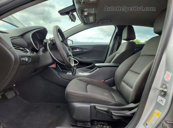 1G1ZB5ST0JF244809 2018 CHEVROLET MALIBU Silver Սալոնի դիմացի տեսք