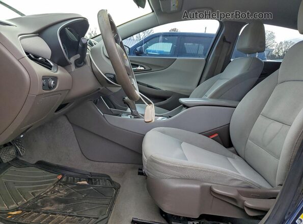 1G1ZB5ST5HF217647 2017 CHEVROLET MALIBU Синий Вид салона спереди