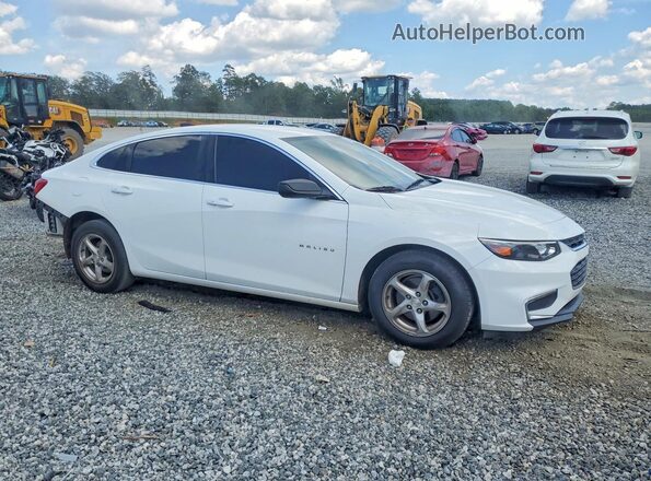 1G1ZB5ST6HF293877 2017 CHEVROLET MALIBU Белый Передняя правая четверть