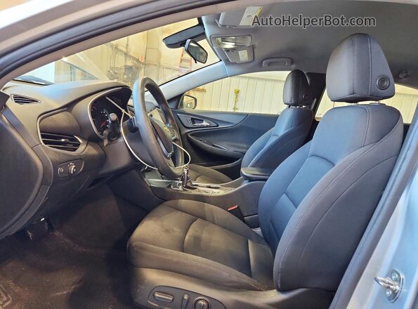 1G1ZD5ST4NF132790 2022 CHEVROLET MALIBU Серебряный Вид салона спереди