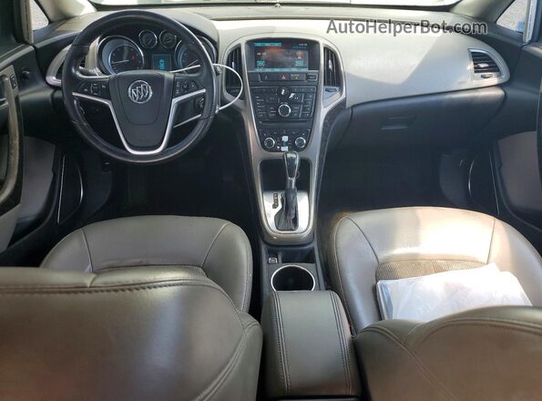 1G4PW5SK9G4158375 2016 BUICK VERANO Gray Widok deski rozdzielczej