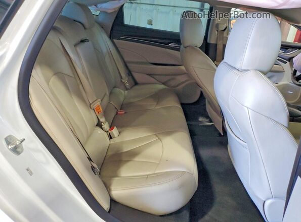 1G4ZP5SS8HU198499 2017 BUICK LACROSSE Белый Вид задних сидений