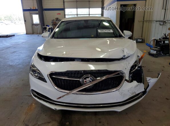 1G4ZP5SS8HU198499 2017 BUICK LACROSSE Белый Вид спереди