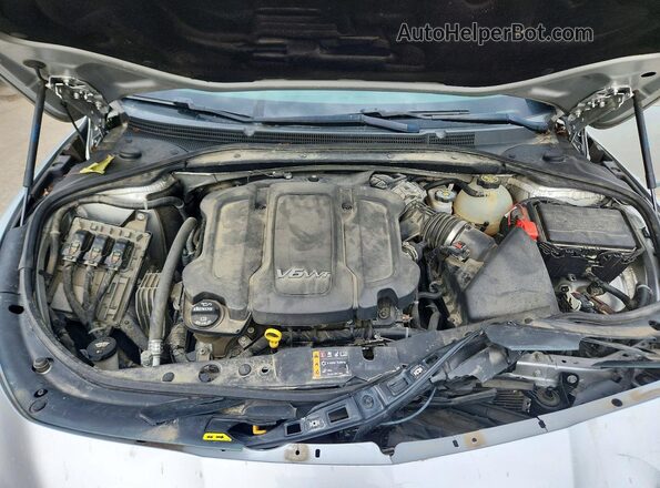 1G4ZS5SS2JU106596 2018 BUICK LACROSSE Silver Սալոնի հետևի տեսք