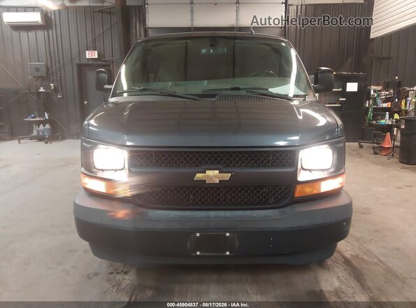 1GAWGEFF2H1248540 2017 CHEVROLET EXPRESS Gray Widok z przodu