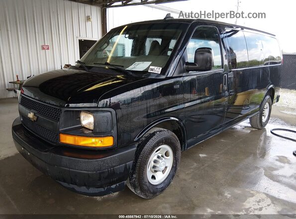 1GAWGEFG1H1264592 2017 CHEVROLET EXPRESS Черный Передняя левая четверть