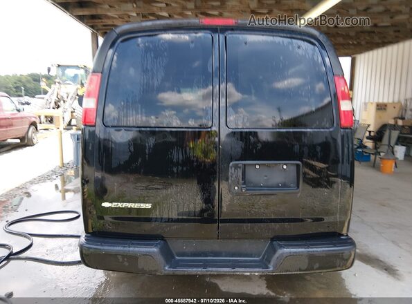 1GAWGEFG1H1264592 2017 CHEVROLET EXPRESS Черный 