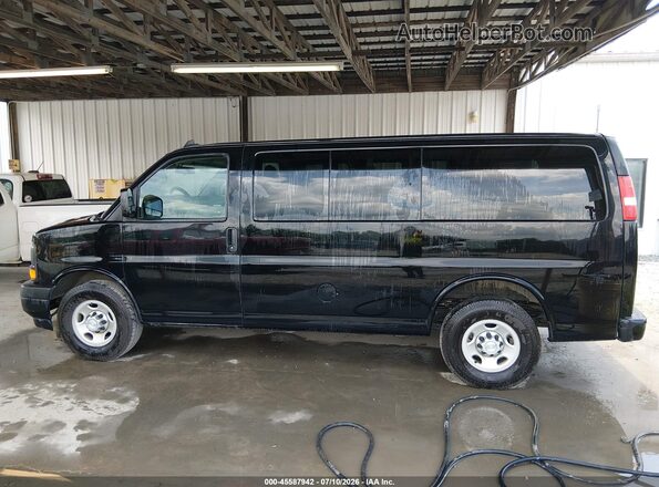 1GAWGEFG1H1264592 2017 CHEVROLET EXPRESS Черный 