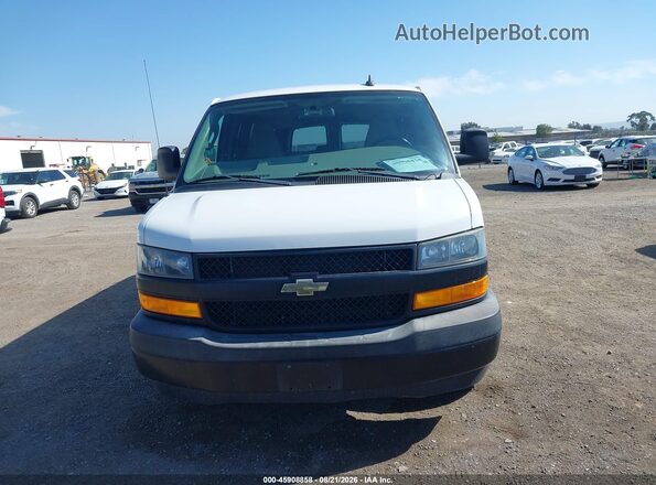 1GAWGEFG1J1282287 2018 CHEVROLET EXPRESS Белый Вид задней части салона