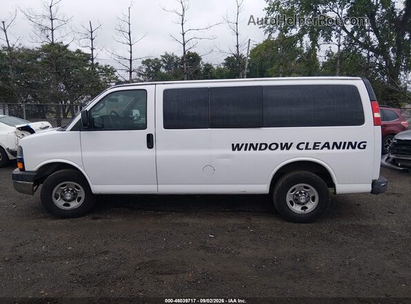 1GAWGFFG9G1325904 2016 CHEVROLET EXPRESS Белый Панорамный вид салона 360°