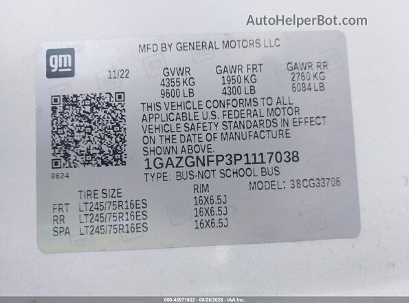 1GAZGNFP3P1117038 2023 CHEVROLET EXPRESS White Vista del compartimento del motor