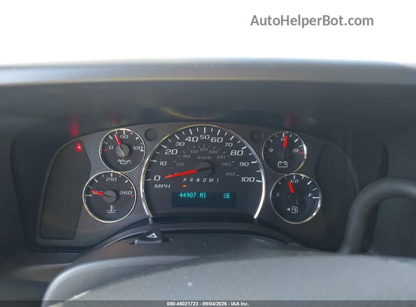 1GAZGPF7XS1151417 2025 CHEVROLET EXPRESS Белый Вид задних сидений
