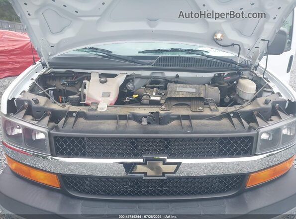 1GAZGPFF3H1275626 2017 CHEVROLET EXPRESS White უკანა ხედი