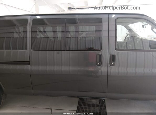 1GAZGPFF6H1247691 2017 CHEVROLET EXPRESS Gray Vista interior de 360 grados