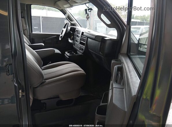 1GAZGPFG1H1249101 2017 CHEVROLET EXPRESS Gray Vista interior delantera