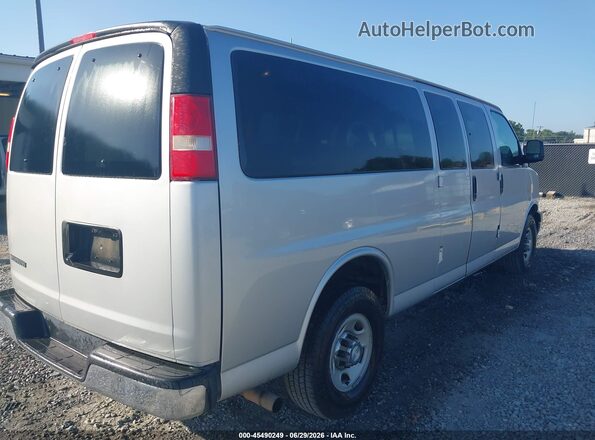 1GAZGPFG2H1264061 2017 CHEVROLET EXPRESS White Tył prawy
