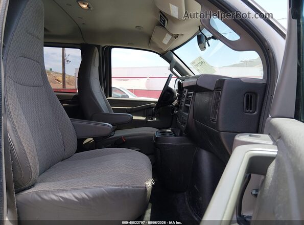1GAZGPFG4J1213456 2018 CHEVROLET EXPRESS White Front interior view
