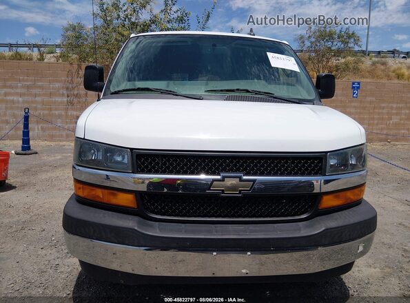 1GAZGPFG4J1213456 2018 CHEVROLET EXPRESS White Rear interior view