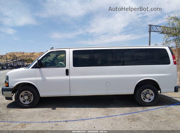 1GAZGPFG4J1213456 2018 CHEVROLET EXPRESS White 