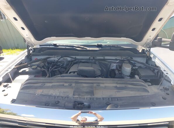 1GC2KUEG4HZ326424 2017 CHEVROLET SILVERADO White Widok z tyłu