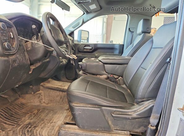 1GC3YLE71NF316296 2022 CHEVROLET SILVERADO White წინა სალონის ხედი