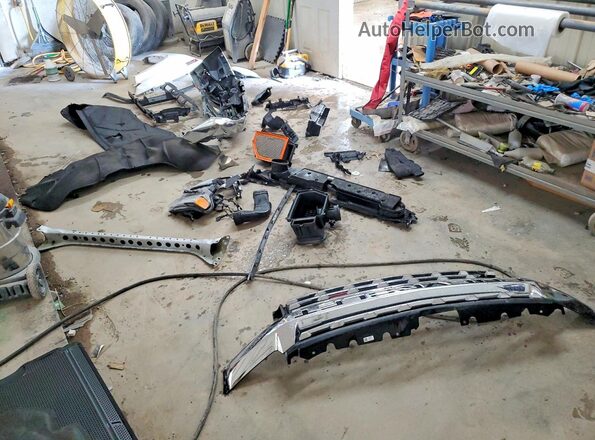 1GC4YPEYXMF153179 2021 CHEVROLET SILVERADO White Շարժիչի բաժամունքի տեսք