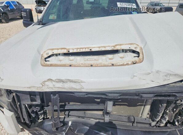 1GC5WLE79NF213982 2022 CHEVROLET SILVERADO Белый Вид задней части салона