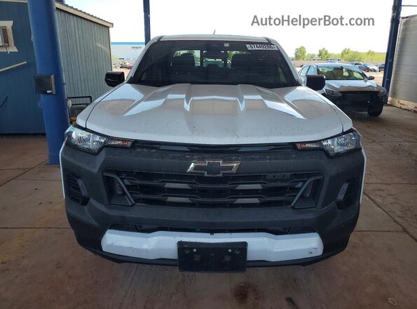 1GCGSBEC6R1140293 2024 CHEVROLET COLORADO White Widok z przodu