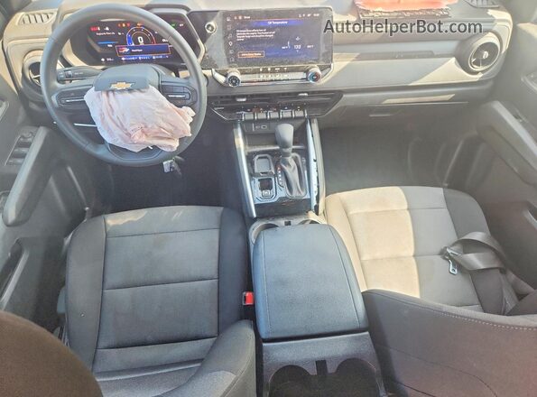 1GCPSBEK8S1197902 2025 CHEVROLET COLORADO Red Widok deski rozdzielczej