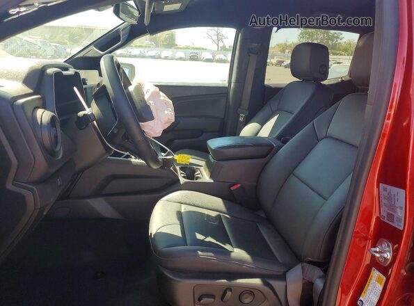 1GCPTEEK6S1167585 2025 CHEVROLET COLORADO Красный Вид салона спереди