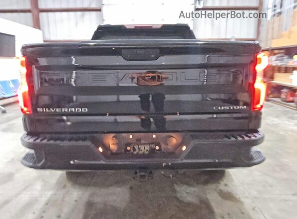 1GCPWBEK4NZ140493 2022 CHEVROLET SILVERADO Black Widok z tyłu