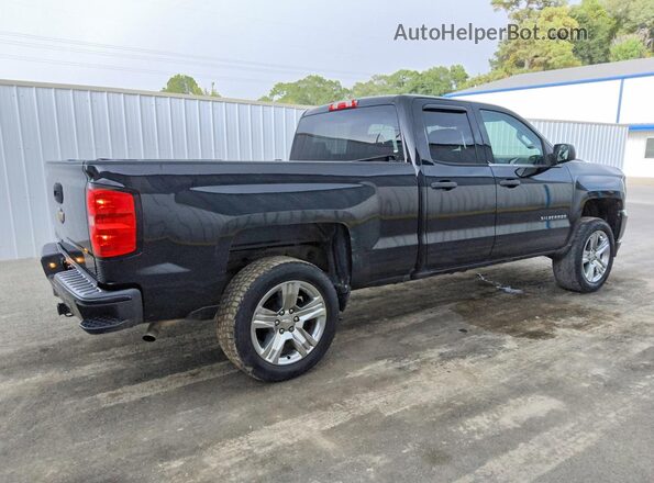 1GCRCPEC0JZ105063 2018 CHEVROLET SILVERADO Черный Задняя правая четверть