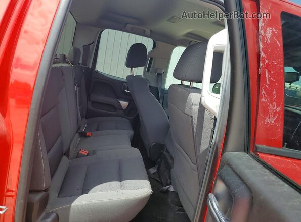 1GCRCREC2JZ124113 2018 CHEVROLET SILVERADO Red Հետևի նստատեղերի տեսք