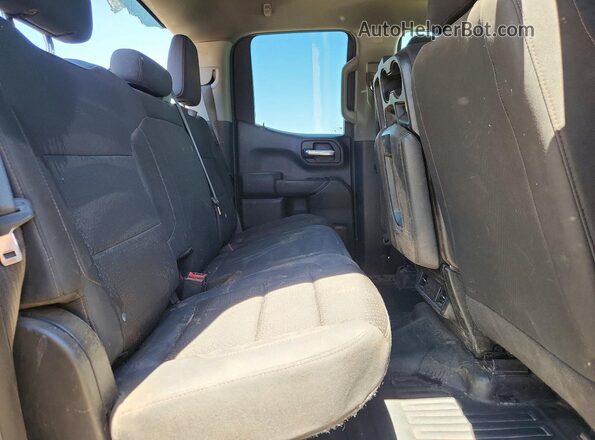 1GCRKAED8SZ244464 2025 CHEVROLET SILVERADO Black Vista de los asientos traseros