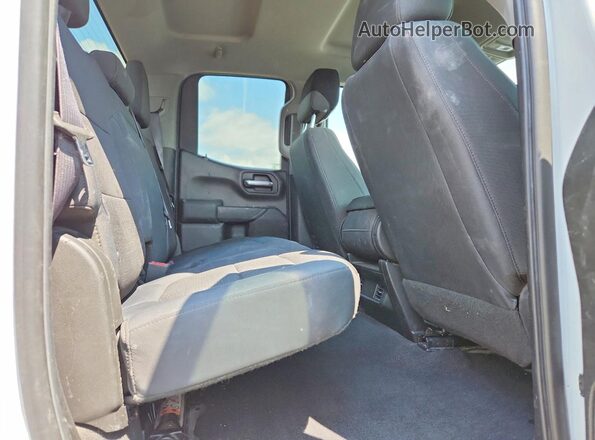 1GCRYCEF2KZ245282 2019 CHEVROLET 1500 White Widok tylnych siedzeń