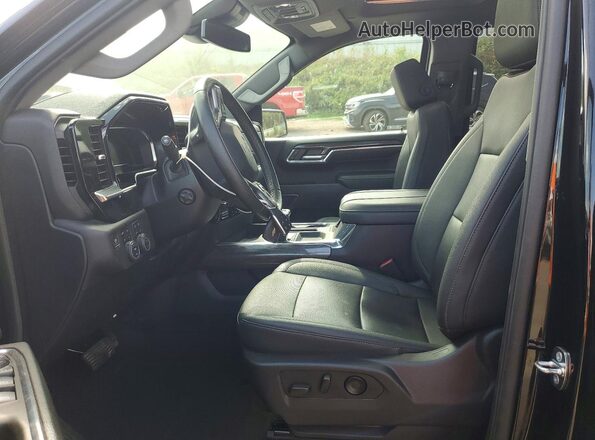 1GCUDGEL8RZ280714 2024 CHEVROLET SILVERADO Black Front interior view