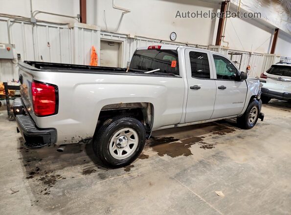 1GCVKNEC7JZ199738 2018 CHEVROLET SILVERADO Серебряный Задняя правая четверть
