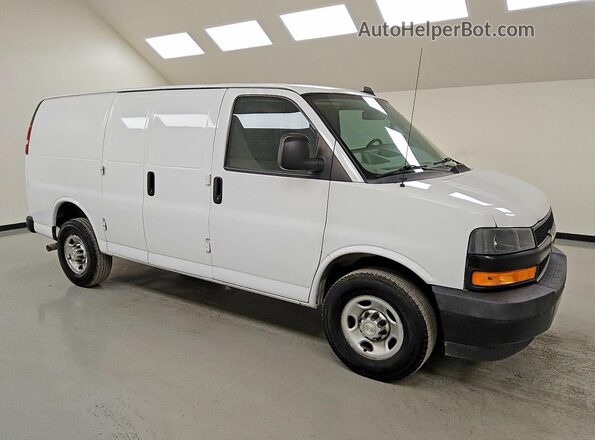 1GCWGAF7XM1172679 2021 CHEVROLET EXPRESS White Front right