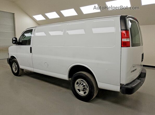 1GCWGAF7XM1172679 2021 CHEVROLET EXPRESS White Rear left