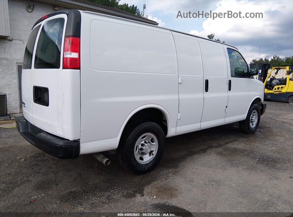 1GCWGAFF5G1266173 2016 CHEVROLET EXPRESS White Trasero derecho