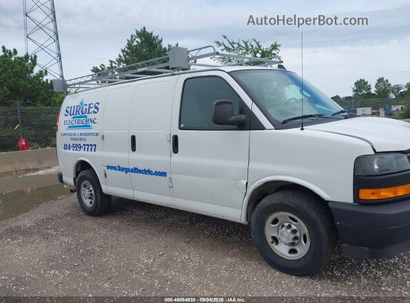1GCWGAFP0J1261527 2018 CHEVROLET EXPRESS White Vista frontal