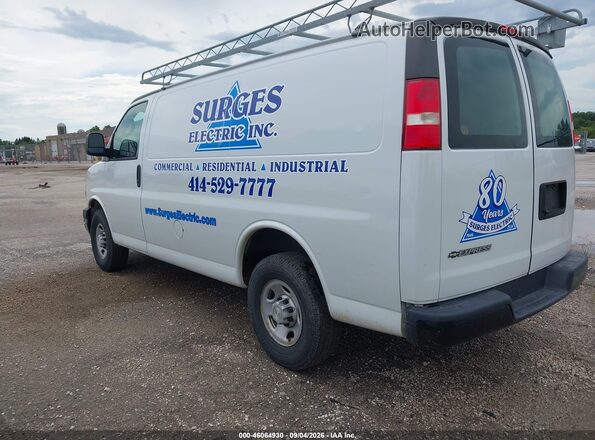 1GCWGAFP0J1261527 2018 CHEVROLET EXPRESS White Trasero izquierdo