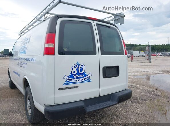 1GCWGAFP0J1261527 2018 CHEVROLET EXPRESS White 