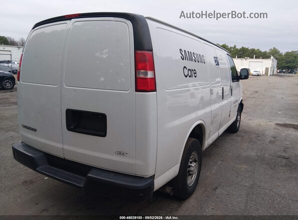 1GCWGAFP4J1302855 2018 CHEVROLET EXPRESS White Trasero derecho