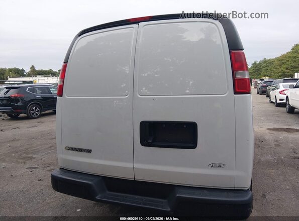 1GCWGAFP4J1302855 2018 CHEVROLET EXPRESS White 