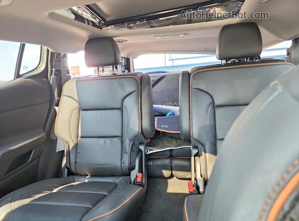 1GKKNLLS1PZ178549 2023 GMC ACADIA Gray Vista de los asientos traseros
