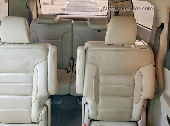 1GKKNXLS0KZ161306 2019 GMC ACADIA White Vista de los asientos traseros