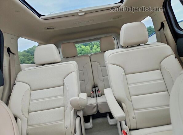 1GKKNXLS2LZ119589 2020 GMC ACADIA Burgundy Widok tylnych siedzeń