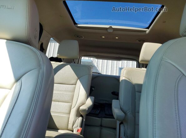 1GKKNXLS6HZ131588 2017 GMC ACADIA White Вид задніх сидінь